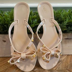 Valentino Garavano Rubber Rockstud Thong/Sandals Size 6.5